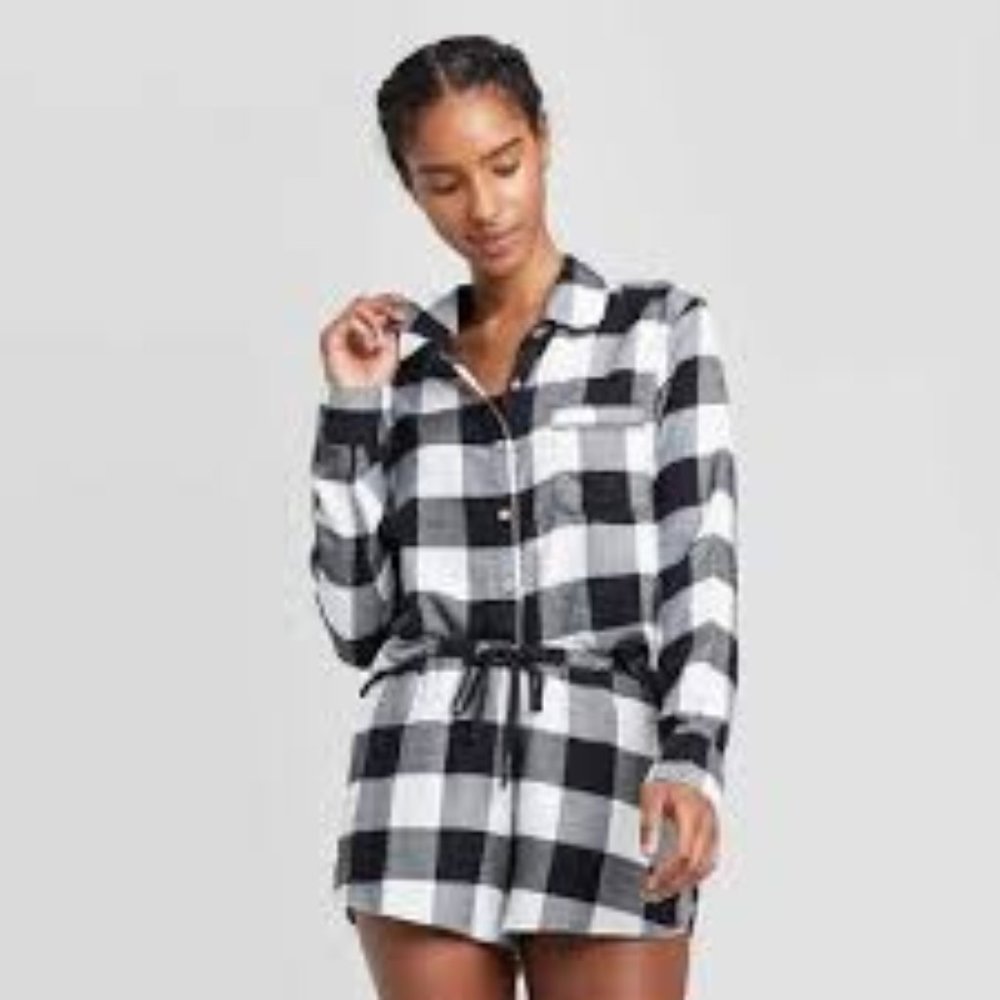 Black and White Flannel Pajama Set